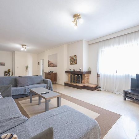 Lovely & Spacious 2-Bedroom Rental Unit In Glifada 雅典 外观 照片