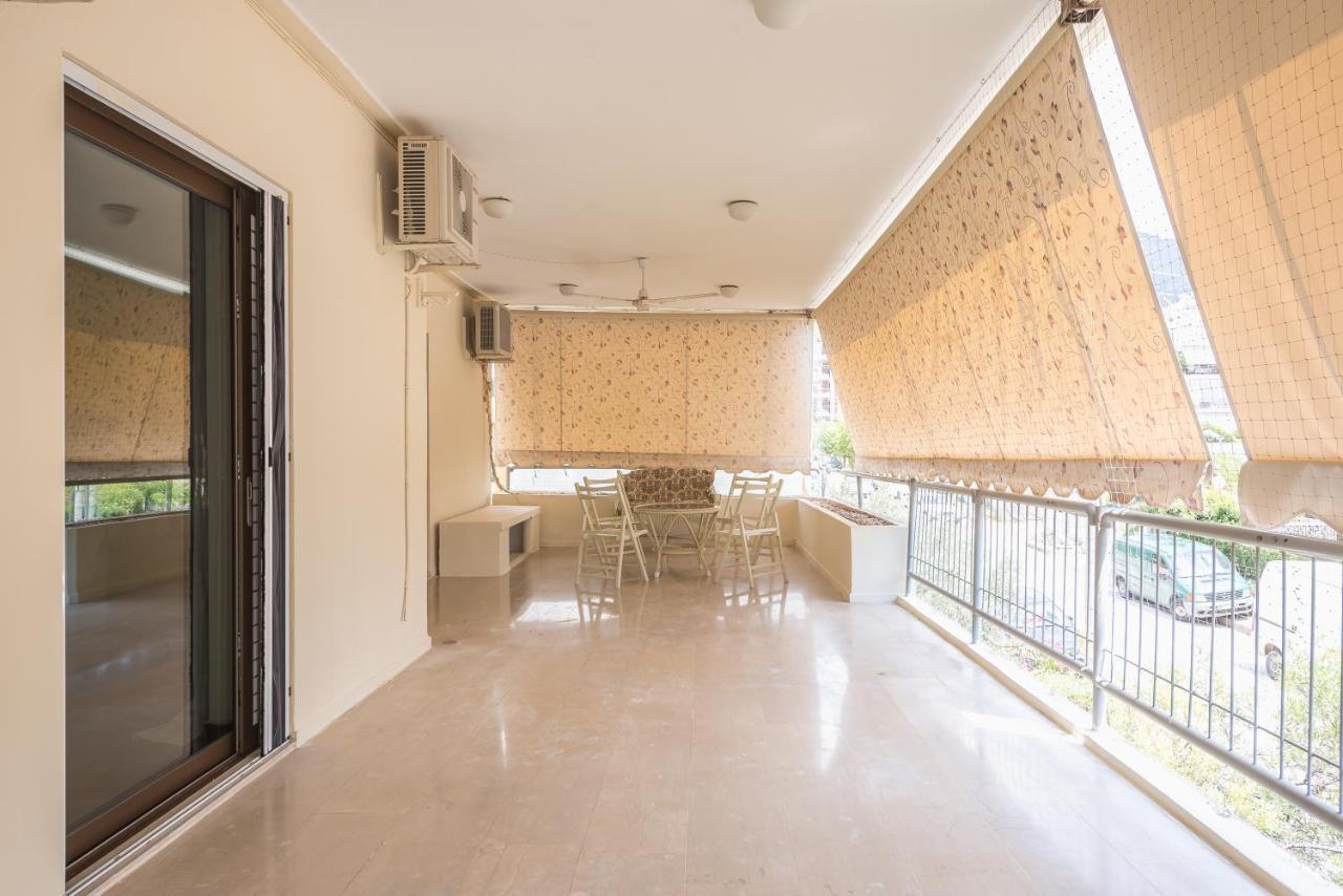 Lovely & Spacious 2-Bedroom Rental Unit In Glifada 雅典 外观 照片
