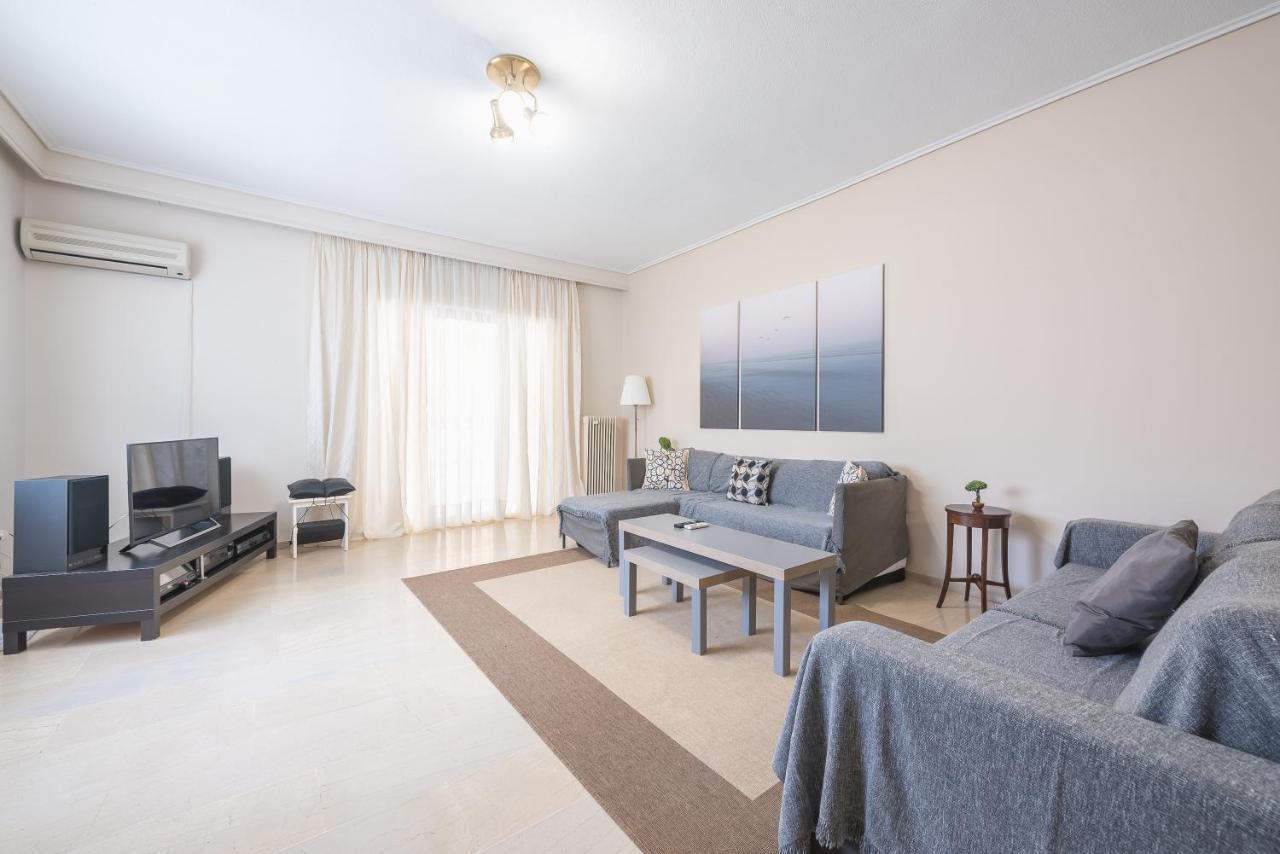 Lovely & Spacious 2-Bedroom Rental Unit In Glifada 雅典 外观 照片