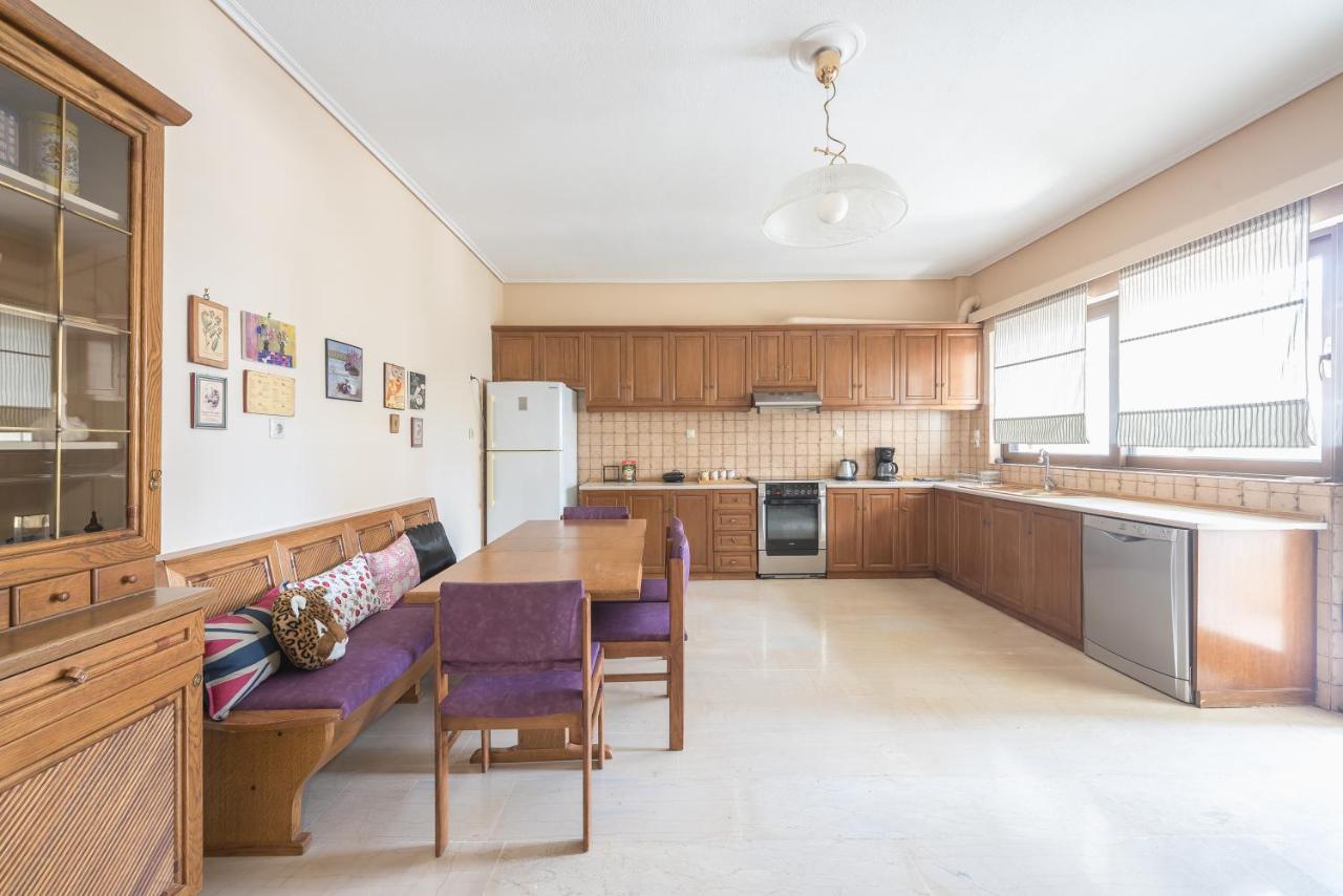 Lovely & Spacious 2-Bedroom Rental Unit In Glifada 雅典 外观 照片
